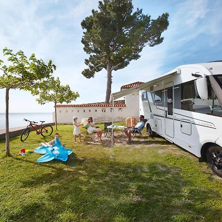 Camping Adria Ankaran - Pitches Dış mekan fotoğraf